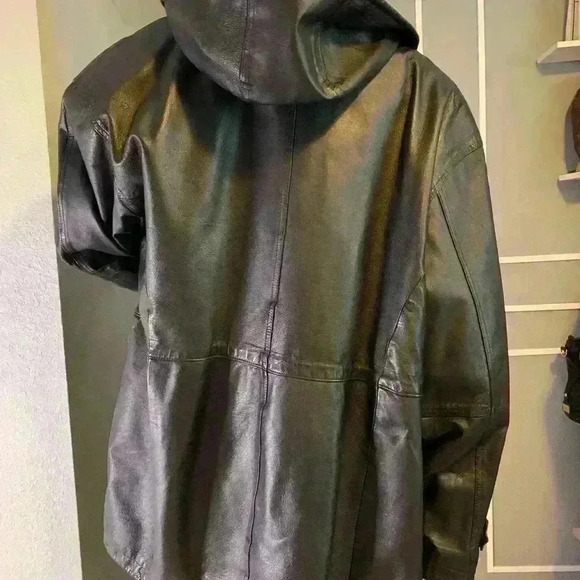 I.O.U - Picture 10 of 10